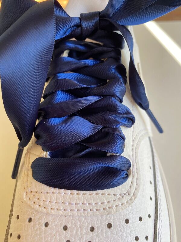 Wide flat navy blue satin laces