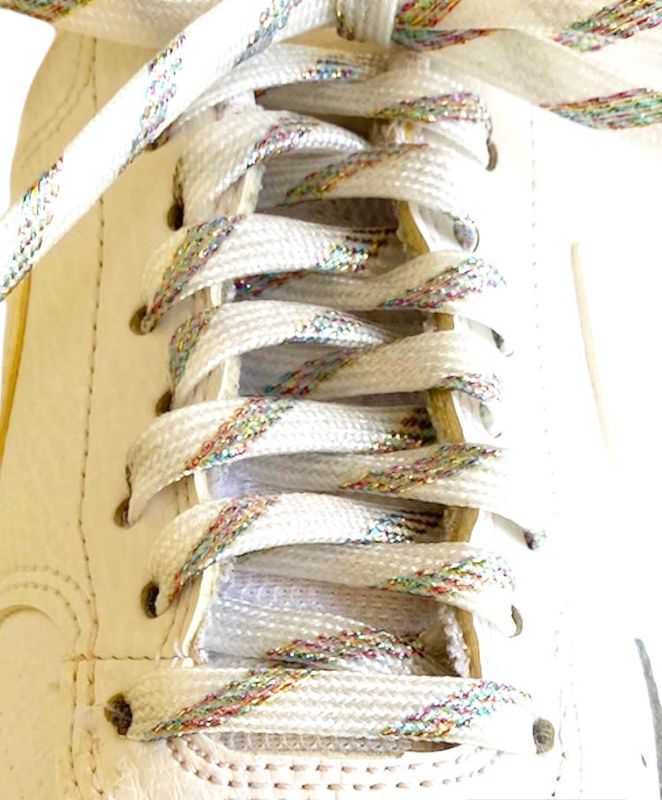 Fine white shoelaces with pink multi-colored sequins. NEW
