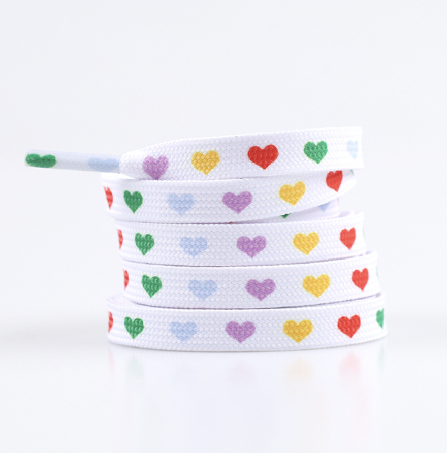 Lacets plats fantaisies coeurs multicolores