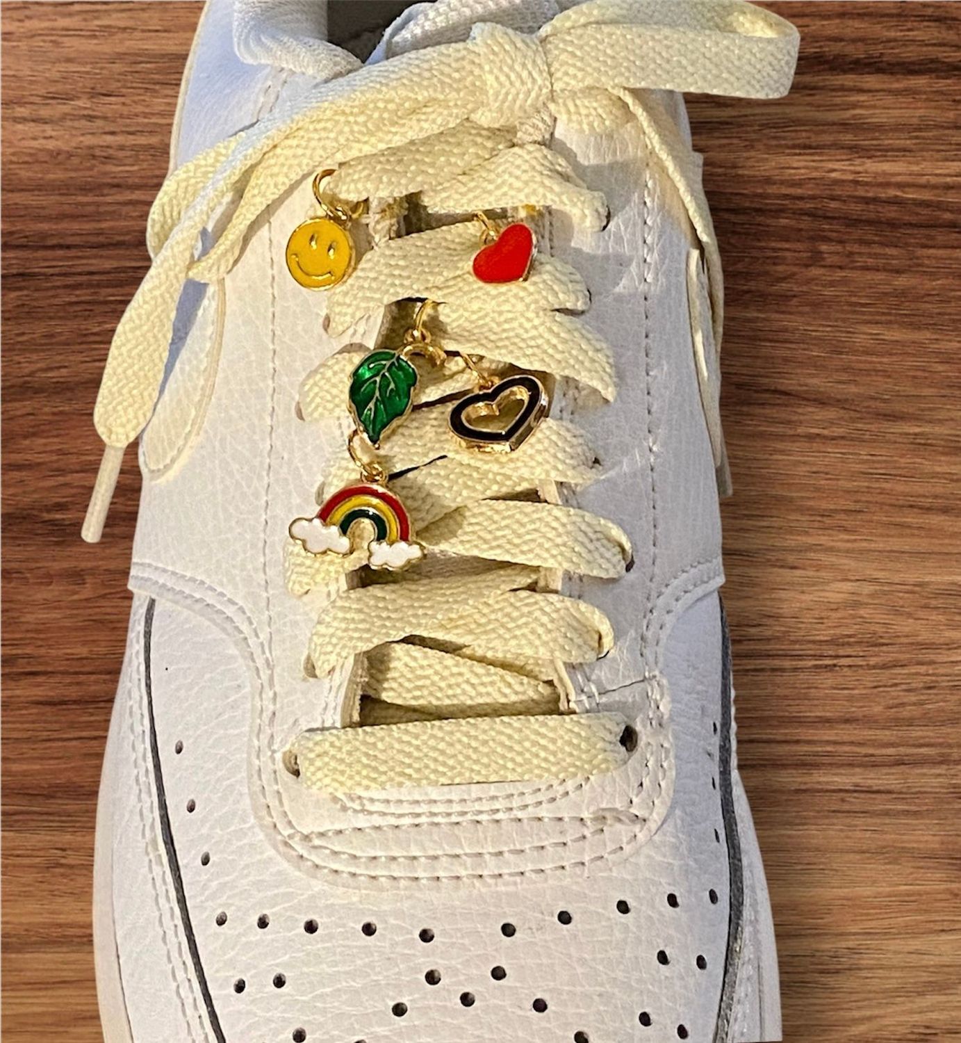 Mini charm set x8 by Crazylace Dress up your laces with our pretty charms - A great way to customize your Nikes!