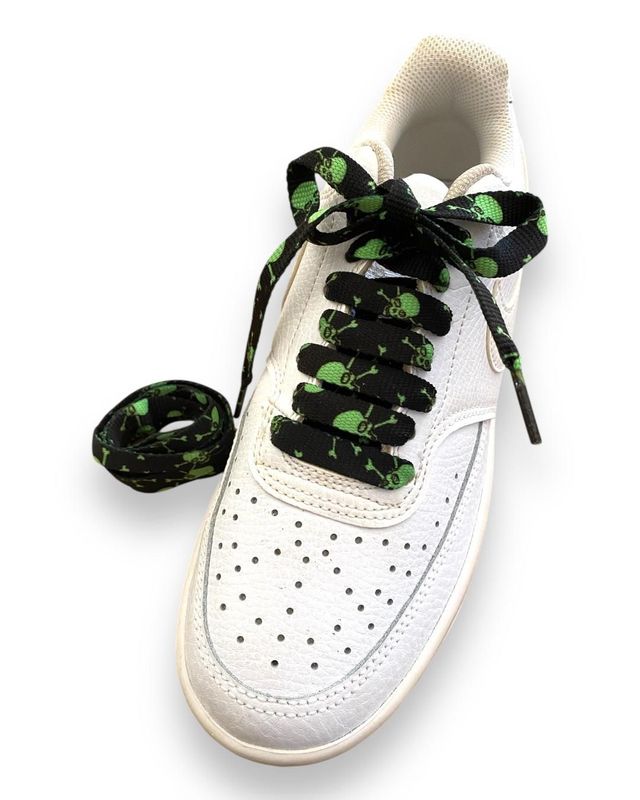 Red skull shoelaces