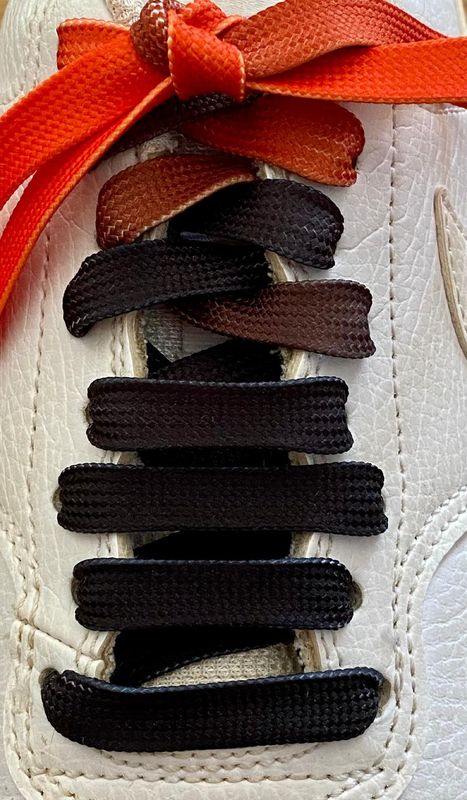 Volcano Gradient shoelaces - Black and Orange