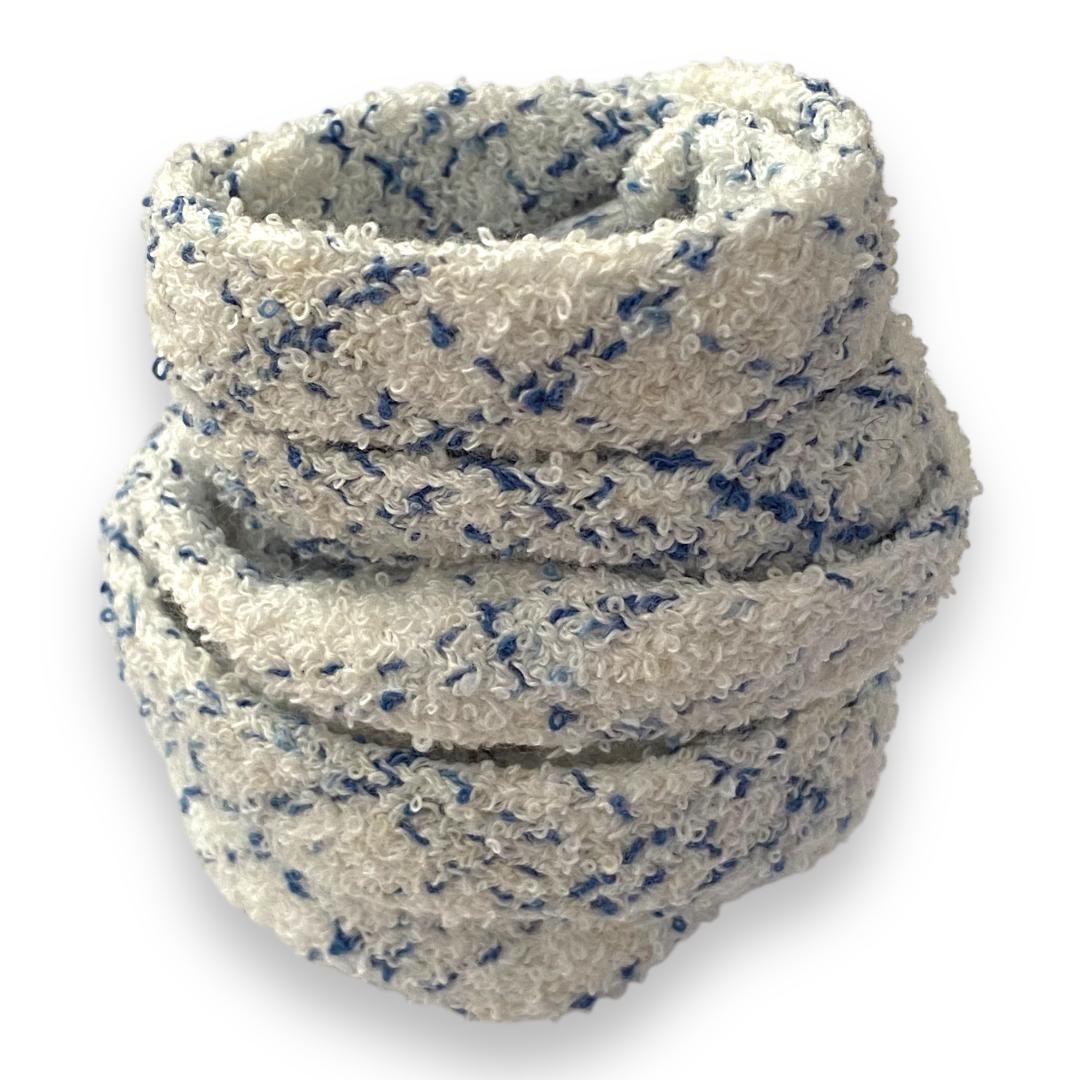 Lacets plats Fluffy Sport - blanc et bleu– Style Urban Street, doux comme un nounours