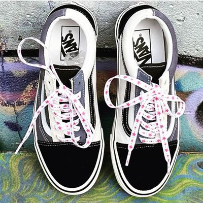 Neon pink star shoelaces