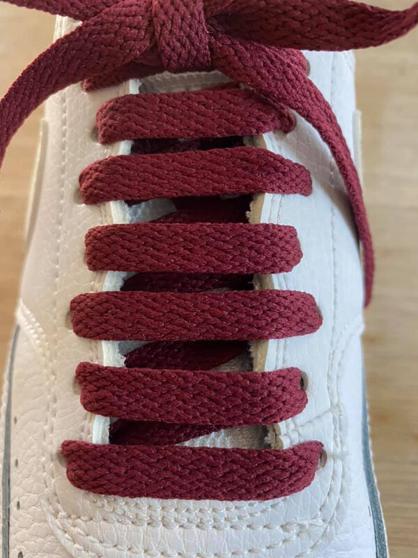 Flat burgundy shoelaces for shoes and sneakers made from recycled materials