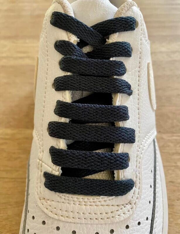 Lacets plats bleu marine pour sneakers et baskets | CrazyLace