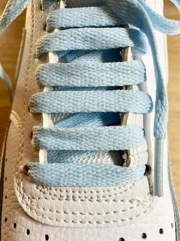 Lacets plats bleu glacier pour sneakers et baskets | CrazyLace