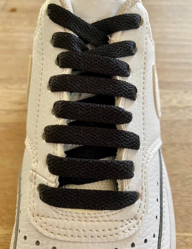 Crazylace black flat laces