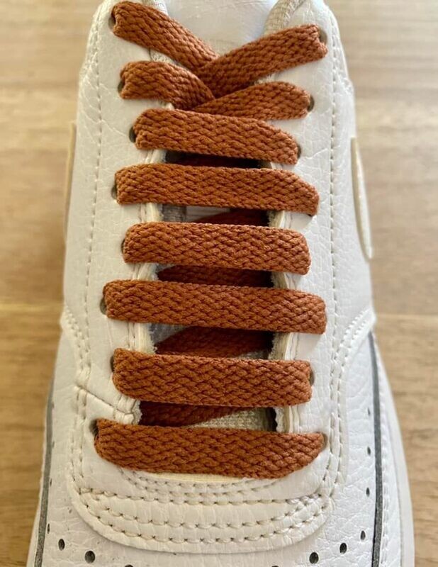 Crazylace hazelnut flat laces