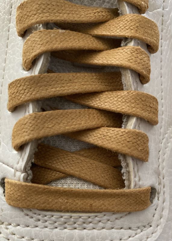 Sneaker caramel flat wide waxed shoelaces