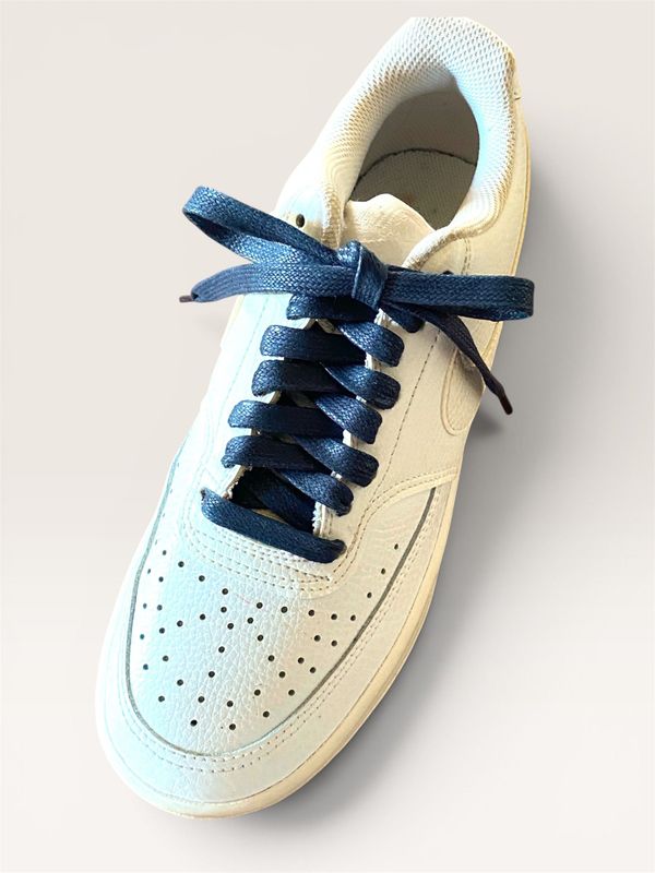 Sneaker flat waxed midnight blue laces