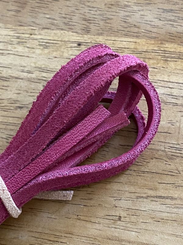 Fuchsia pink leather laces made in France