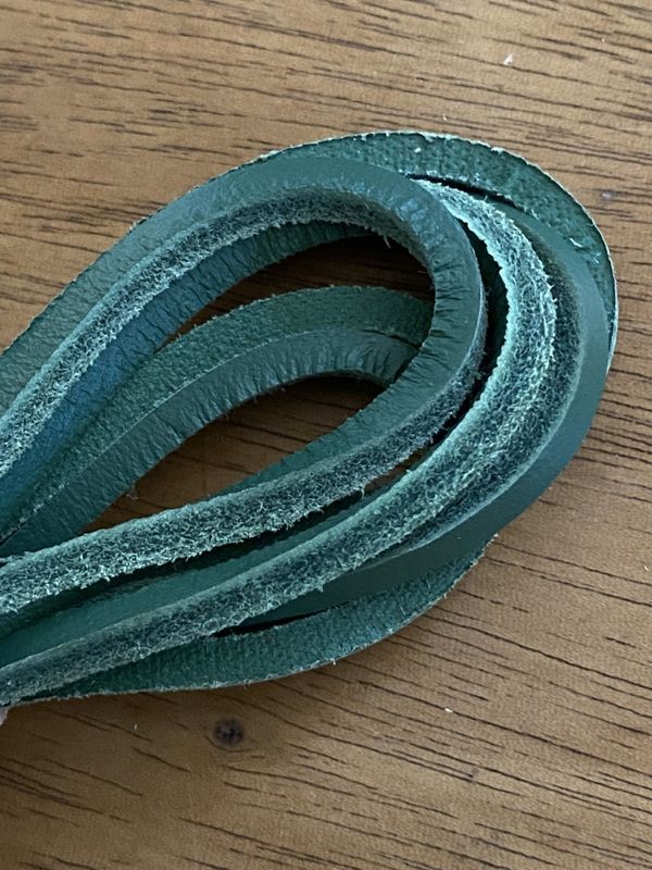 Green leather laces made in France