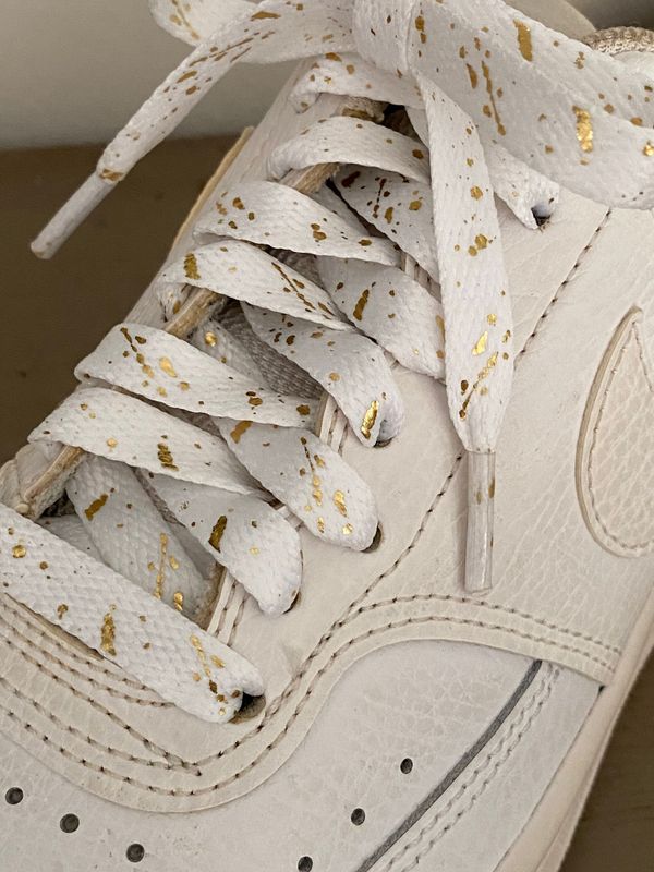 New Urban Art Style Shoelaces - White and Gold Splashes