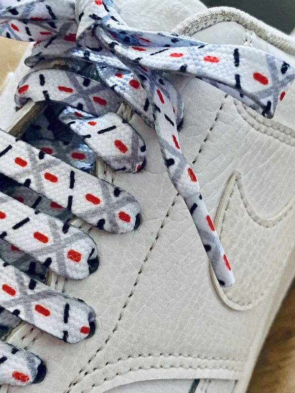 Graphic White shoelaces Red & Grey