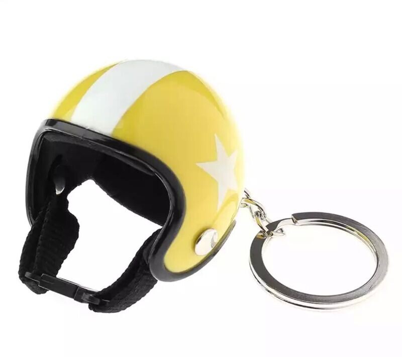 Llavero Casco Estrella Amarillo