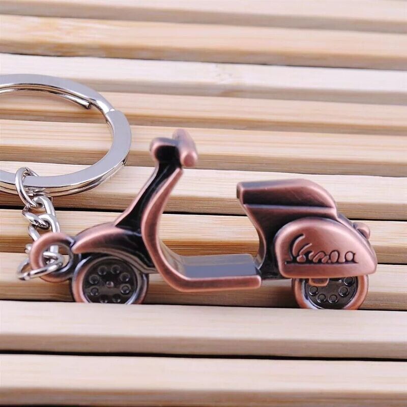 Llavero Moto Vespa Cobre