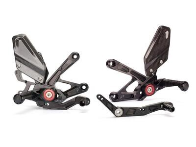 Estriberas retrasadas Gilles Tooling MUE2, negro Yamaha YZF-R1