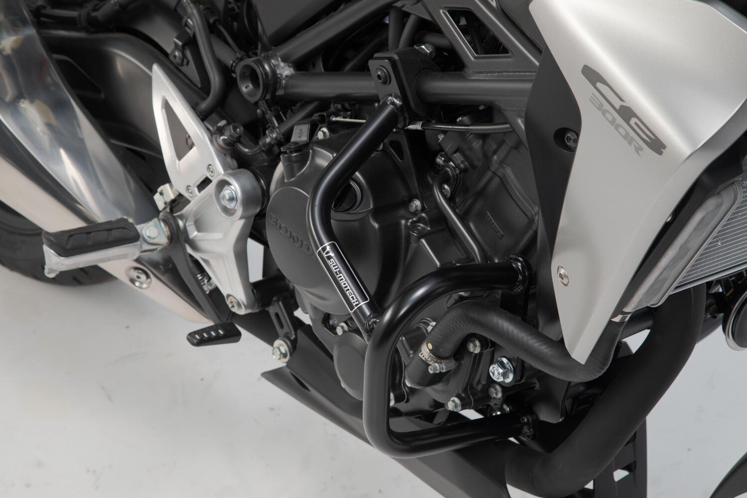 Defensa SW-MOTECH
CRASH BAR HONDA CB300