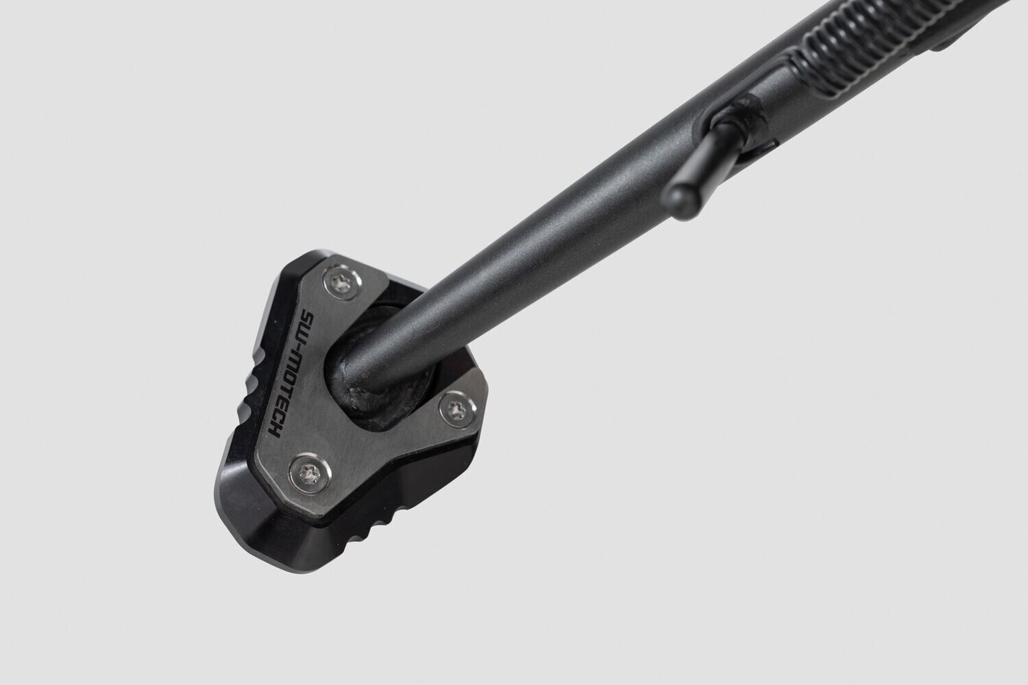 Ampliación apoyo caballete lateral SW-MOTECH
SIDE STAND FOOT EXT KAWASAKI Z900