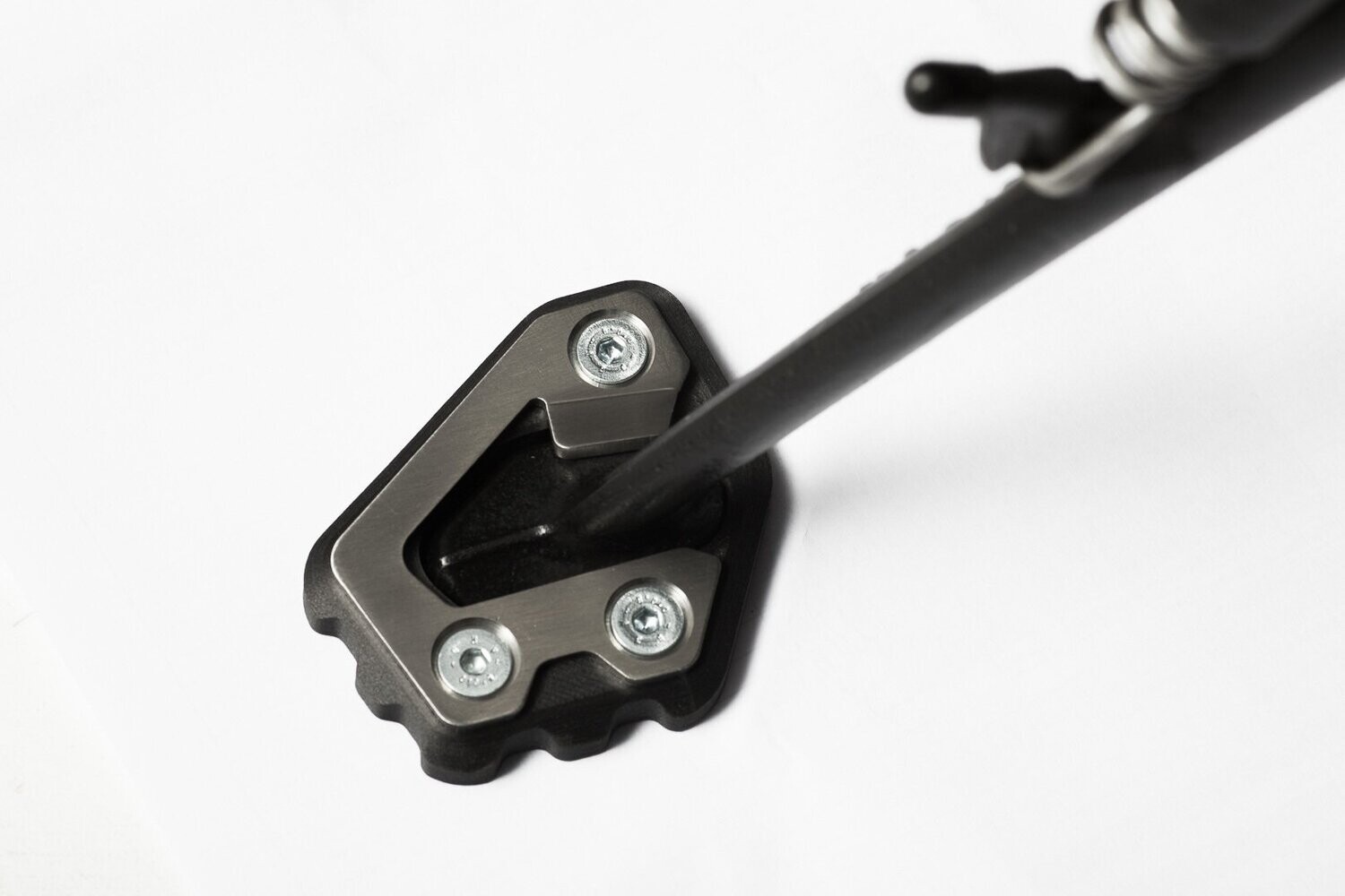 Ampliación apoyo caballete lateral SW-MOTECH
SIDE STAND FOOT EXT BMW F800