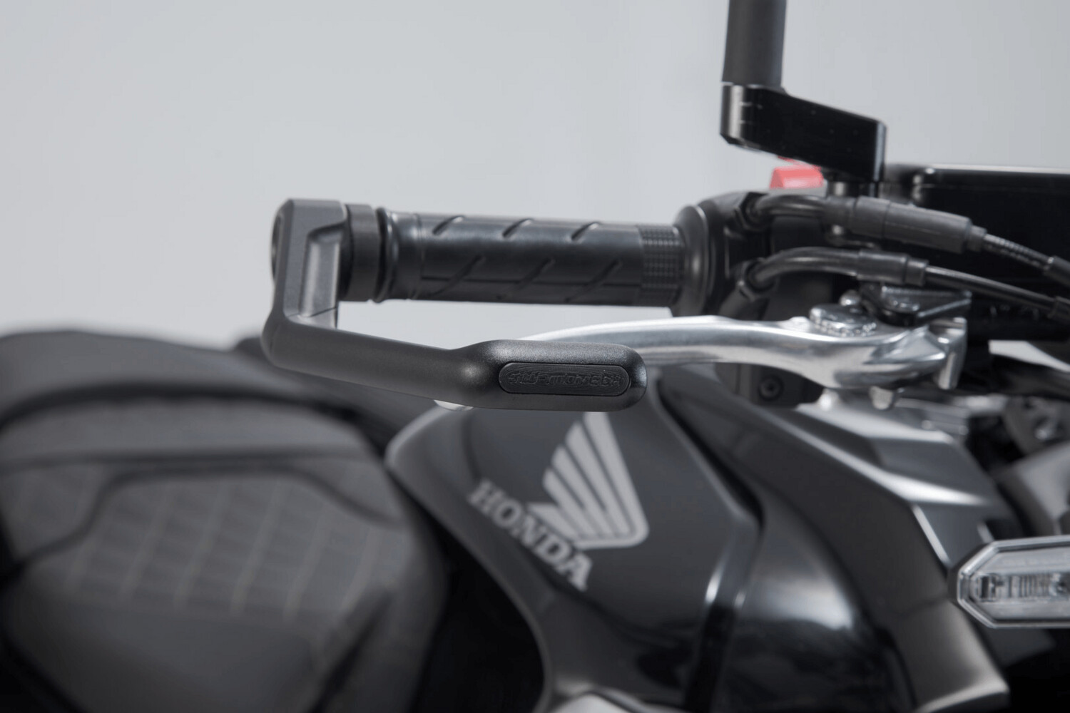 Protector de maneta SW-MOTECH
HONDA CB650