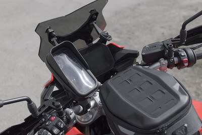 Universal GPS mount kit with Phone Case SW-MOTECH
GPS PHONE CASE KIT