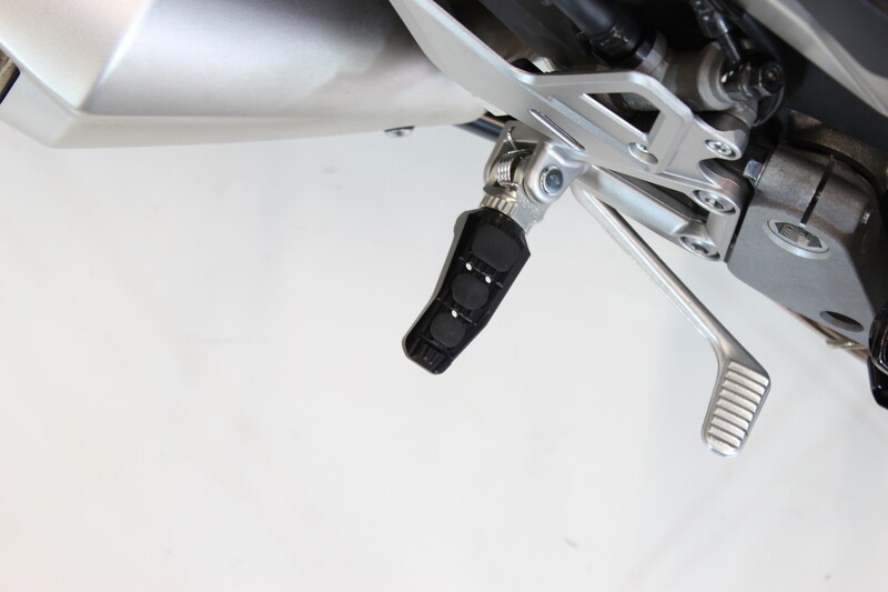 Estriberas touring Gilles Tooling para piloto, negro para BMW F / R