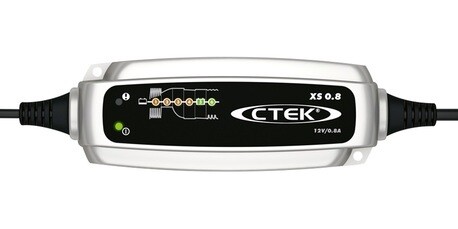 Cargador de batería CTEK XS 0.8