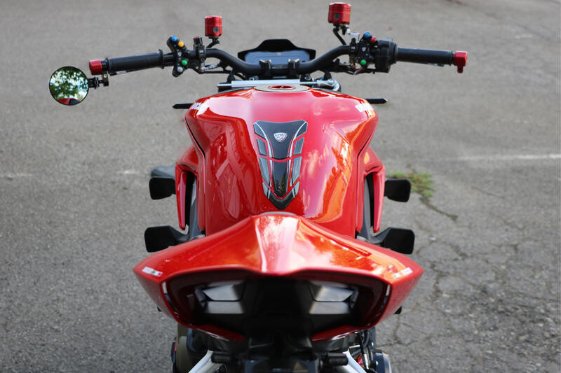 Protector del depósito de combustible Ducati Panigale / Streetfighter V2/V4 CNC RACING