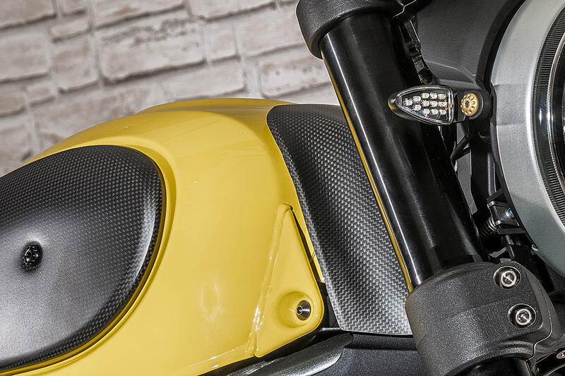 Kit tornillos depósito gasolina Ducati Scrambler - Titanio Cnc Racing