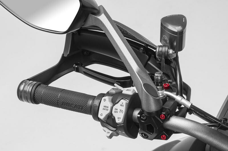 Juego tornillos guardamanos Ducati Multistrada 1200/1260 Cnc Racing