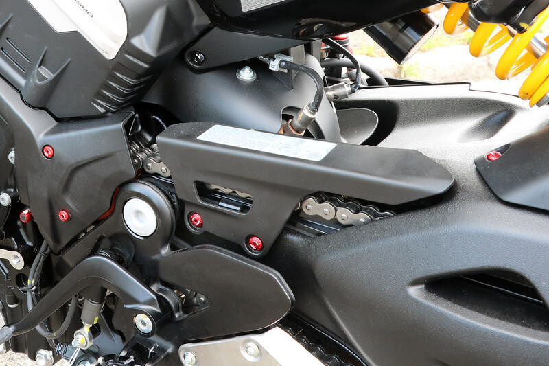Kit tornillos cubrecadena Ducati Diavel V4 Cnc Racing