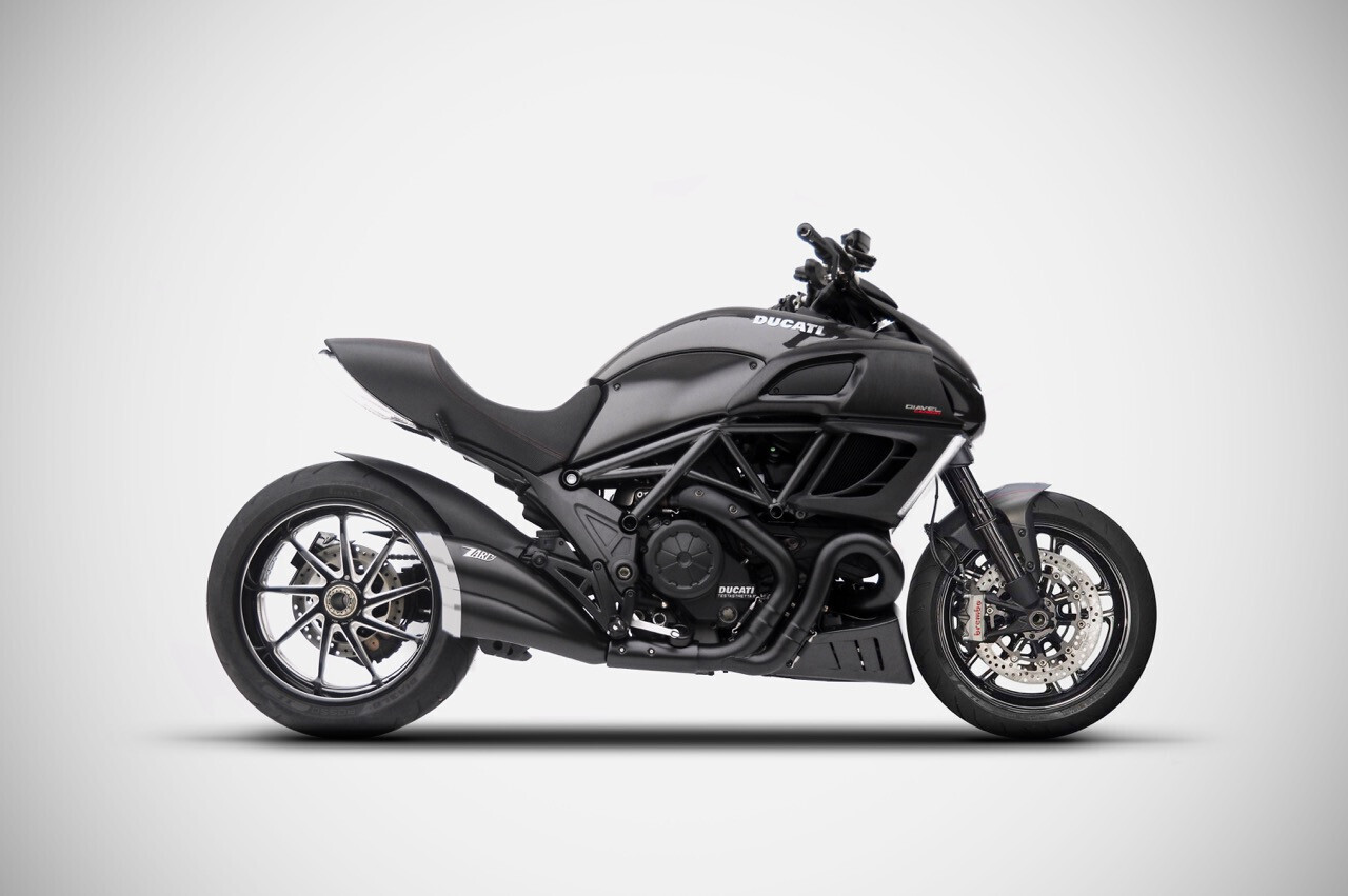 ESCAPE ZARD DIAVEL 11-18 SLIP-ON