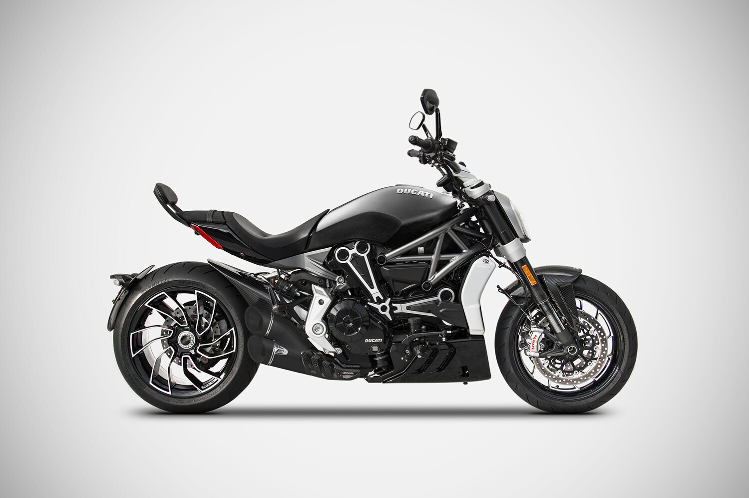 ESCAPE ZARD DUCATI XDIAVEL 16-20 DESLIZAMIENTO
2016-2020