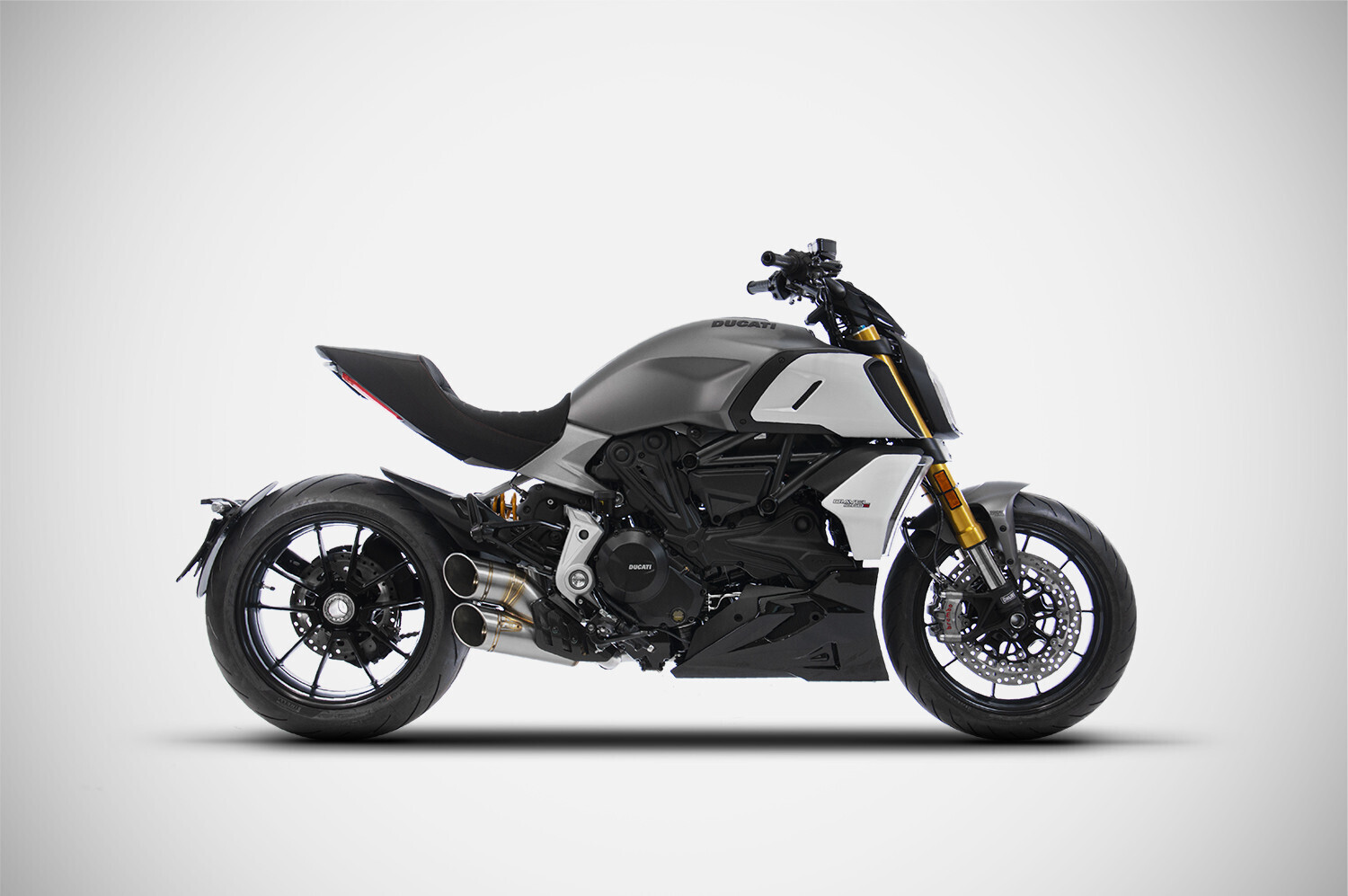 ESCAPE ZARD DUCATI DIAVEL 1260 21-22 DESLIZABLES
2021-2022