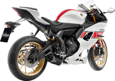Sistema de escape LV One Evo Black para Yamaha MT07 / R7 / XSR700