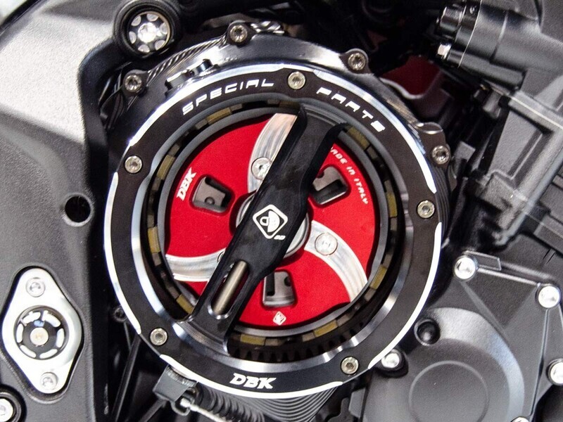 SM05 - TAPA PLACA DE PRESIÓN TRIUMPH 765