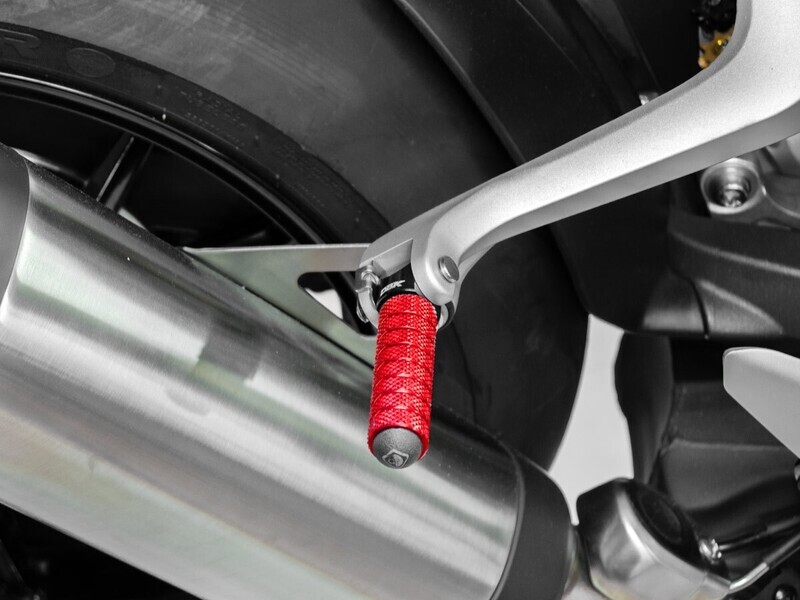KAPM02D - SOPORTE ESTRIBERAS DE PASAJERO PARA TRIUMPH