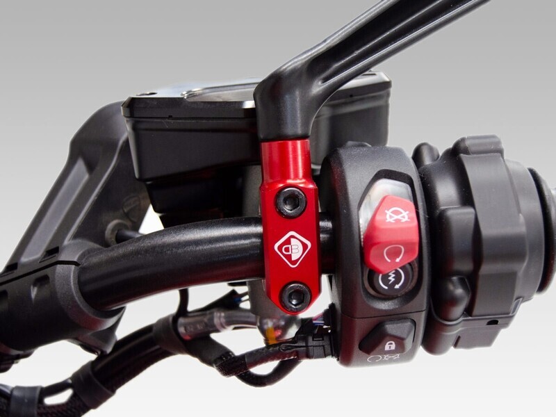 CVS02 - ABRAZADERA CILINDRO MAESTRO BREMBO ROSCA M8 IZQUIERDA para DUCATI, TRIUMPH y MOTO GUZZI