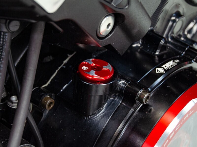 TOO02 - TAPÓN DE ACEITE DEL MOTOR para Ducati y Triumph