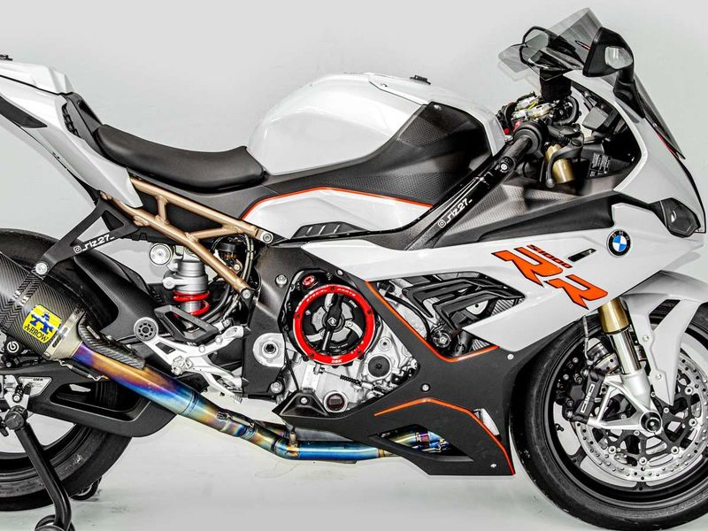 DUCABIKE SM04 - TAPA PLACA DE PRESIÓN BMW S1000 y M1000