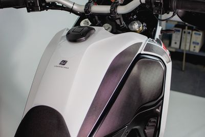 Protector antiarañazos Yamaha Tenere 700 UNIRACING
SCRTCH SVR KIT TEN700 TANK