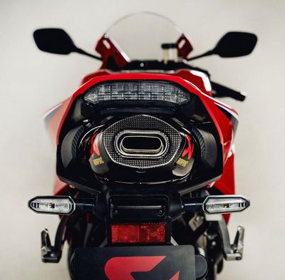 SILENCIADOR AKRAPOVIC MUFFLER SLIP-ON TITANIUM CBR600RR 24