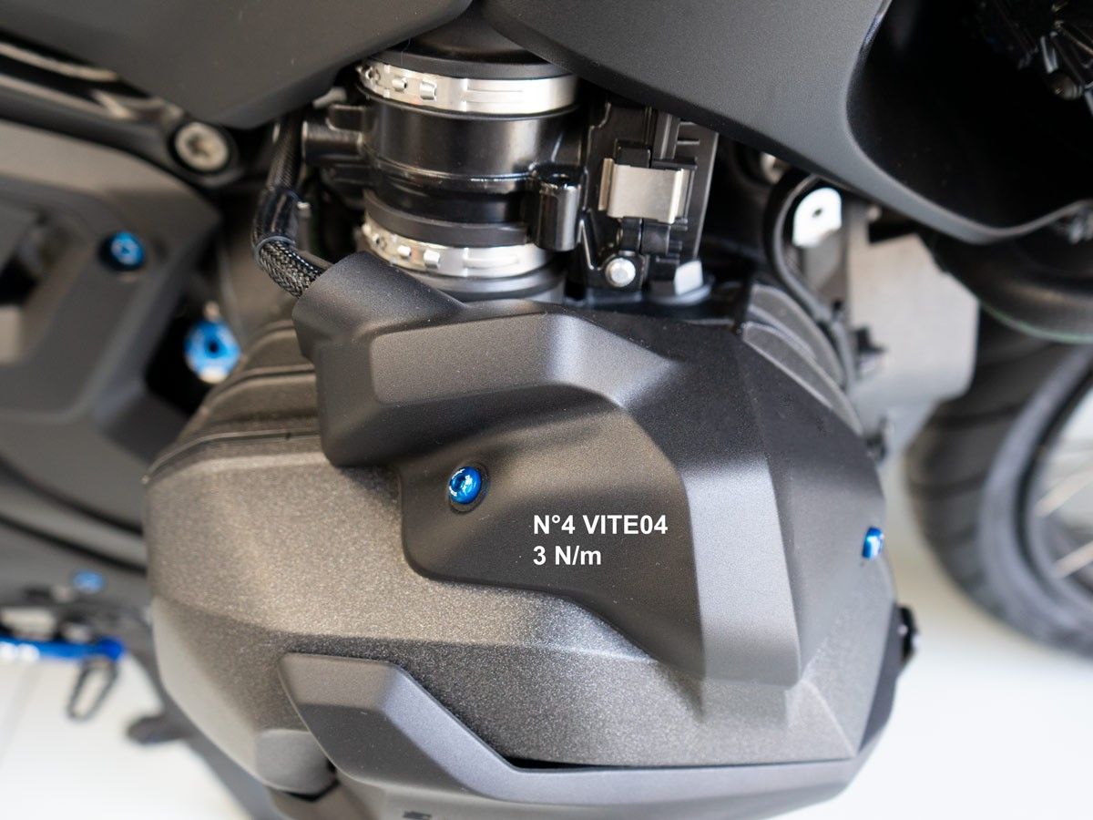 KVT65 - KIT DE TORNILLOS DE LA TAPA DE LA CULATA DE CILINDRO PARA BMW R1300GS
