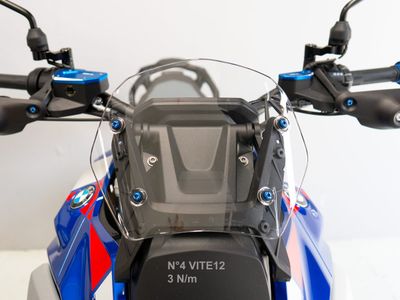 KVT62 - KIT DE TORNILLOS PARA PARABRISAS BMW R1300GS
