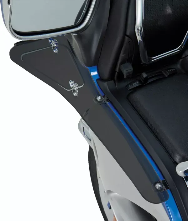 Deflectores de aire superiores AeroFlo SHOW CHROME
AEROFLO UPPER WIND DEFLECTORS HONDA GL1800