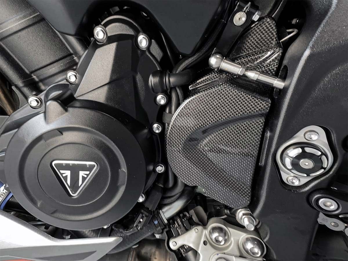 CRB94L - TAPA DE PIÑÓN DE CARBONO BRILLANTE PARA TRIUMPH STREET TRIPLE