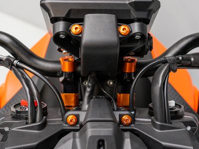 KVT72 - KIT DE TORNILLOS PARA PARABRISAS Y FARO KTM 990 DUKE KVT72 - KIT DE TORNILLOS PARA PARABRISAS Y FARO KTM 990 DUKE
