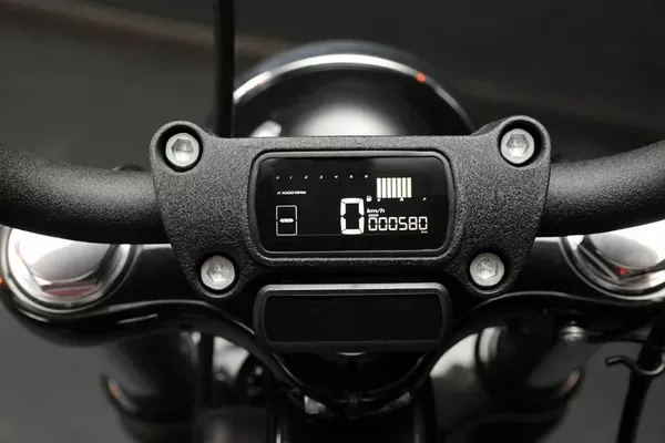 Velocímetro multifunción LCD D2 KOSO NORTH AMERICA
GAUGE D2 LCD 2014-2017 FXD-XL-FLST
 para Harley Davidson